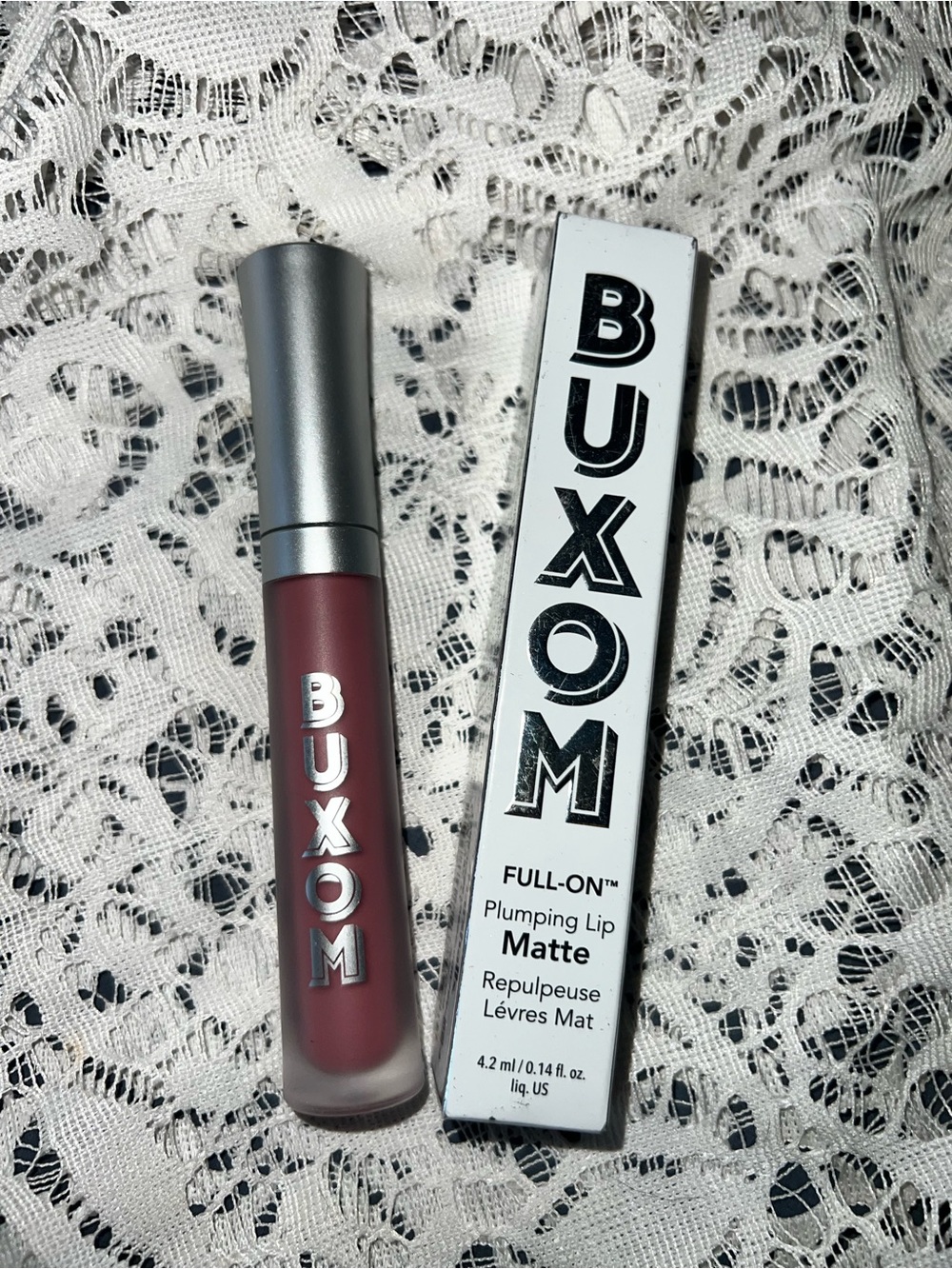 Buxom Plumping Lip Matte - DOLLY